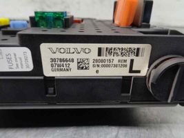 Volvo S60 Modulo fusibile 30786648