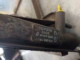 Toyota Auris E210 Jäähdyttimen lauhdutin 164000N060