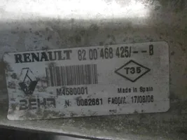 Renault Megane II Chłodnica powietrza doładowującego / Intercooler 8200468425B