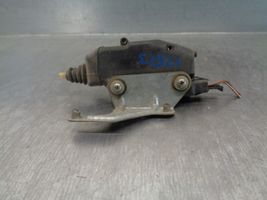 Opel Corsa A Moteur de verrouillage porte avant 90196834