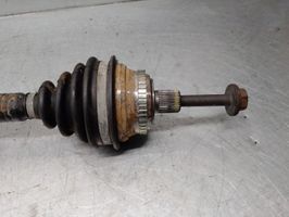 Audi 80 B1 Etuvetoakseli 8A0407272