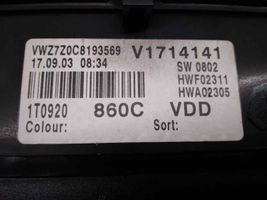 Volkswagen Touran I Tachimetro (quadro strumenti) 1T0920860C