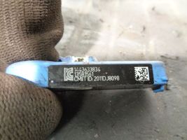 Opel Corsa E Sensor / Fühler / Geber 13581561