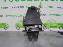 Volvo 850 Loquet de verrouillage de hayon 6846471