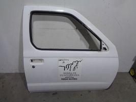 Nissan PickUp Drzwi przednie H01002S400