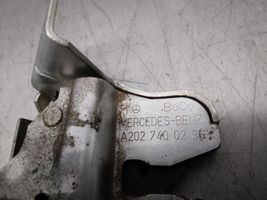 Mercedes-Benz C W202 Takaluukun lukon salvan moottori A2027400236