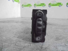 Renault Trafic I Autres commutateurs / boutons / leviers 8200022569