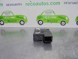 Renault Kangoo II Valokatkaisija 8200379685