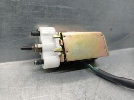 KIA Carnival Motorino del tappo del serbatoio del carburante 0K55242470B