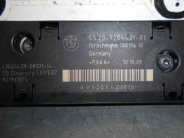 BMW 1 E81 E87 Wzmacniacz audio 