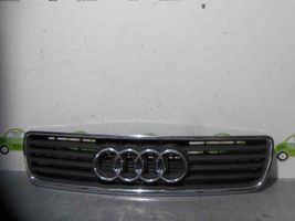 Audi 100 S4 C4 Griglia anteriore 