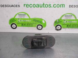 Hyundai Santa Fe Poignée de coffre hayon arrière 8127026000