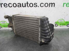 Mercedes-Benz 190 W201 Chłodnica powietrza doładowującego / Intercooler 