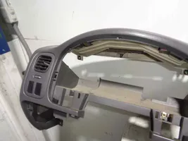 Nissan PickUp Deska rozdzielcza 
