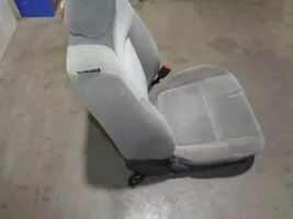 Nissan Almera N16 Fotel przedni pasażera 