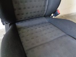 Volkswagen PASSAT B5.5 Переднее сиденье пассажира 