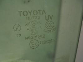 Toyota Land Cruiser (J120) Szyba drzwi przednich 