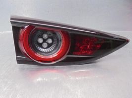 Mazda 3 I Aizmugurējais lukturis virsbūvē BCKC513G0