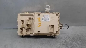 Toyota Corolla Verso AR10 Module de fusibles 892210F010