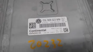 Volkswagen Golf VI Calculateur moteur ECU 03L906023MM