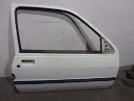 Ford Fiesta Drzwi przednie 7017674