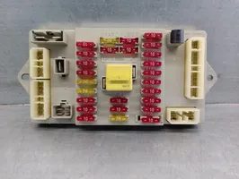 Rover 820 - 825 - 827 Module de fusibles YQE10126