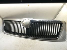 Skoda Octavia Mk2 (1Z) Grille calandre supérieure de pare-chocs avant 