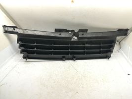 Volkswagen Polo IV 9N3 Grille calandre supérieure de pare-chocs avant 