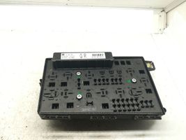 Opel Astra H Module de fusibles 