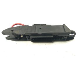 Audi A8 S8 D2 4D Module de fusibles 