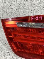 BMW 3 E90 E91 Aizmugurējais lukturis virsbūvē 
