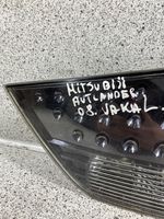 Mitsubishi Outlander Lampy tylnej klapy bagażnika 