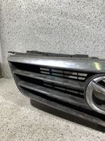 Mazda 626 Grille de calandre avant 