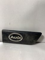 Audi 100 S4 C4 Rivestimento parafango (modanatura) 