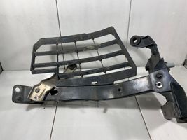 Audi A8 S8 D2 4D Supporto di montaggio del parafango 