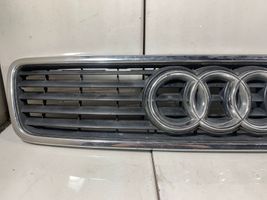 Audi A4 S4 B5 8D Griglia anteriore 