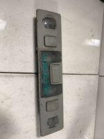 Audi A6 Allroad C5 Luz del asiento trasero 