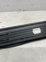 Mercedes-Benz E W211 Takaoven kynnyksen suojalista A2116801635