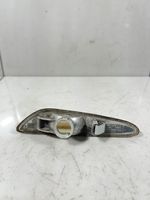 BMW 3 E46 Indicatore di direzione del parafango anteriore 6911372