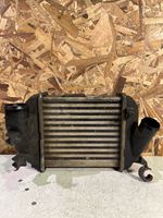 Audi A4 S4 B7 8E 8H Prowadnica powietrza intercoolera 8E0145805