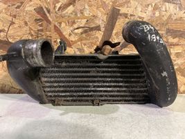 Audi 80 90 S2 B4 Interkūlera radiators 028145805