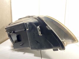 Audi A6 S6 C6 4F Lampa przednia 16016300L