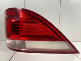 Volkswagen Golf V Luz trasera/de freno 1K9945096D