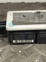 Volvo V70 Oven keskuslukituksen ohjausyksikön moduuli 30797900