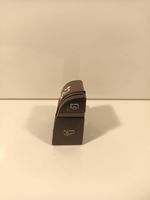 Audi A6 S6 C6 4F Glove box lock 4F2927227A