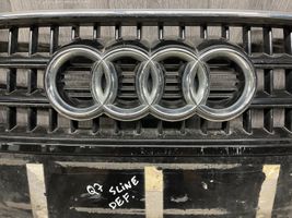 Audi Q7 4L Augšējais režģis 4L0853651