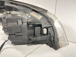 Volvo S60 Lampa przednia 31299996