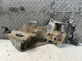 Volkswagen Tiguan Support de générateur / alternateur 03L903139D