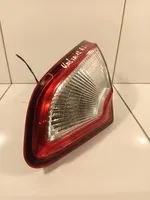 Nissan Qashqai+2 Lampy tylnej klapy bagażnika B26550BR01A