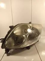 Toyota Auris 150 Lampa przednia 8115002470